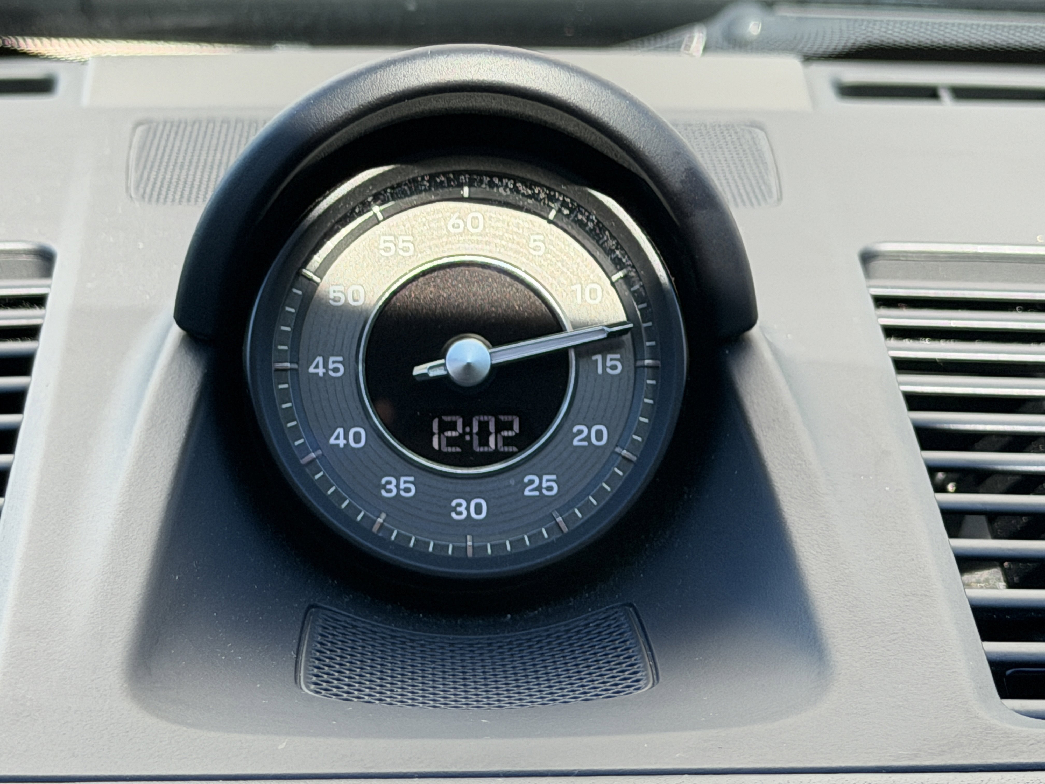 Certified 2022 Porsche 911 Turbo S image 24