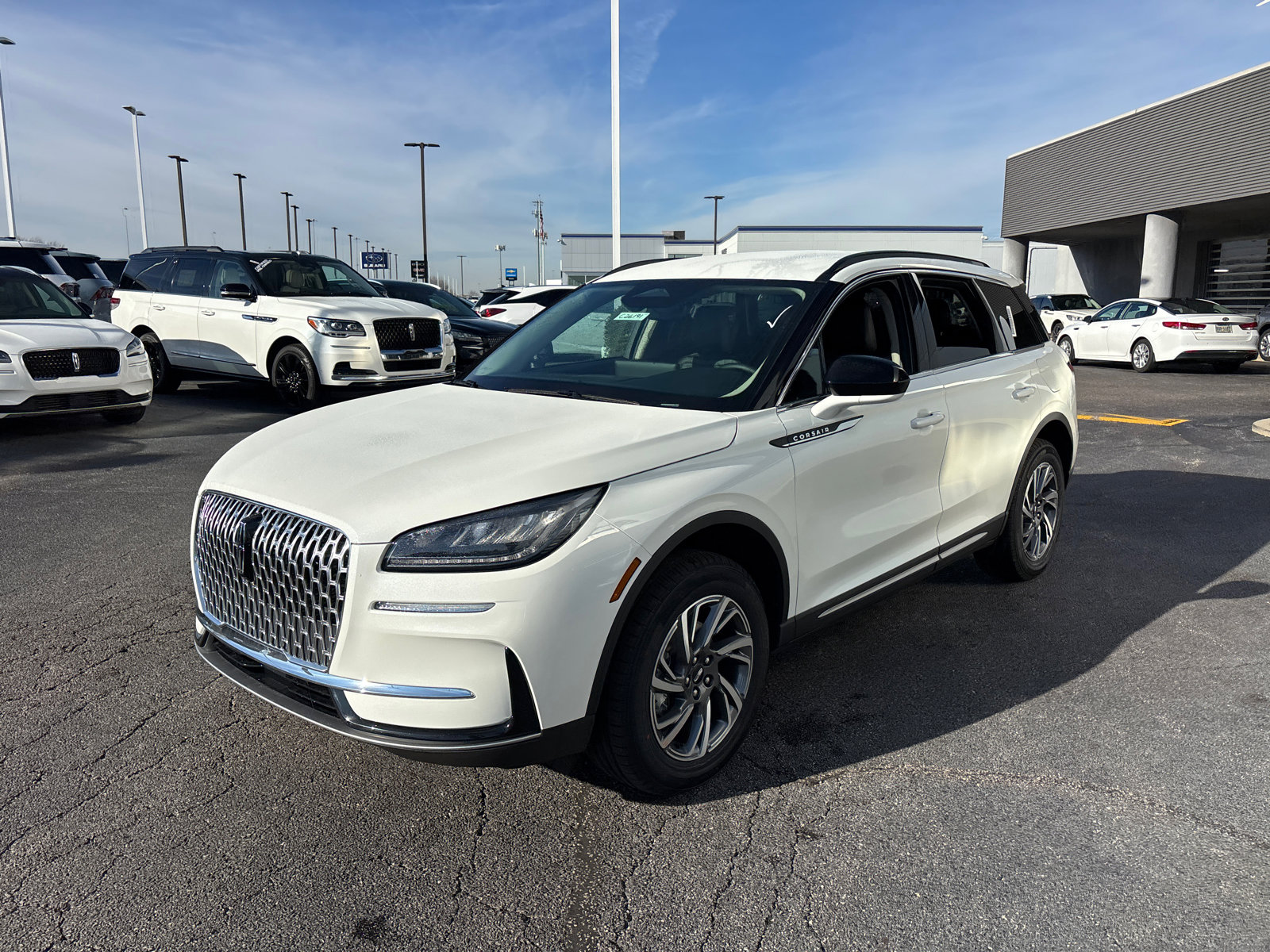 New 2026 Lincoln Corsair Premiere image 3