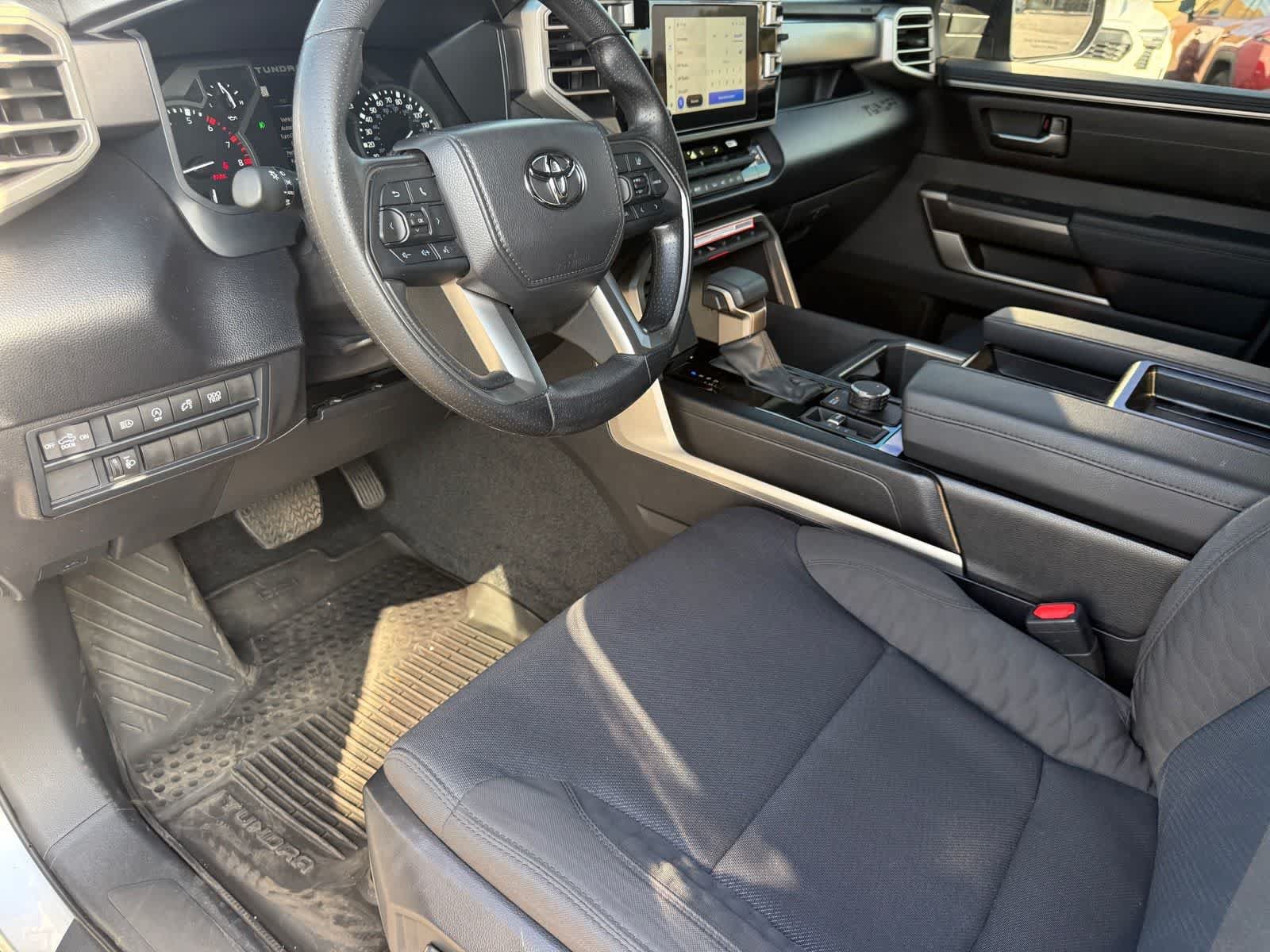 Used 2025 Toyota Tundra SR5 AWD/4WD image 16