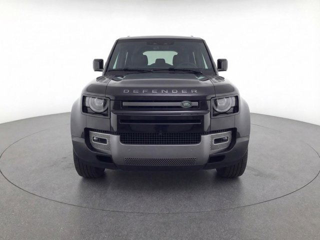 Used 2023 Land Rover Defender 90 S image 2