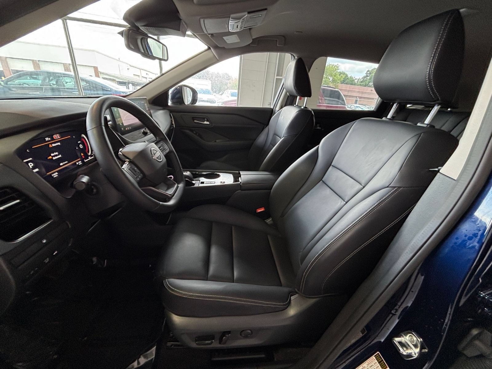 Used 2026 Nissan Rogue SL FWD image 30