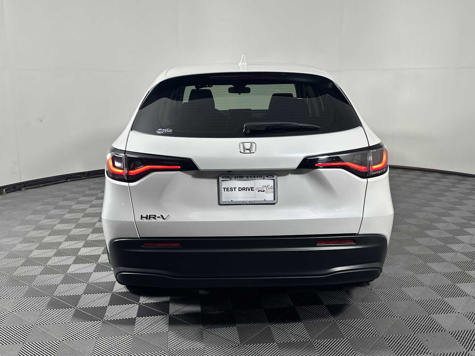 Used 2024 Honda HR-V LX image 6