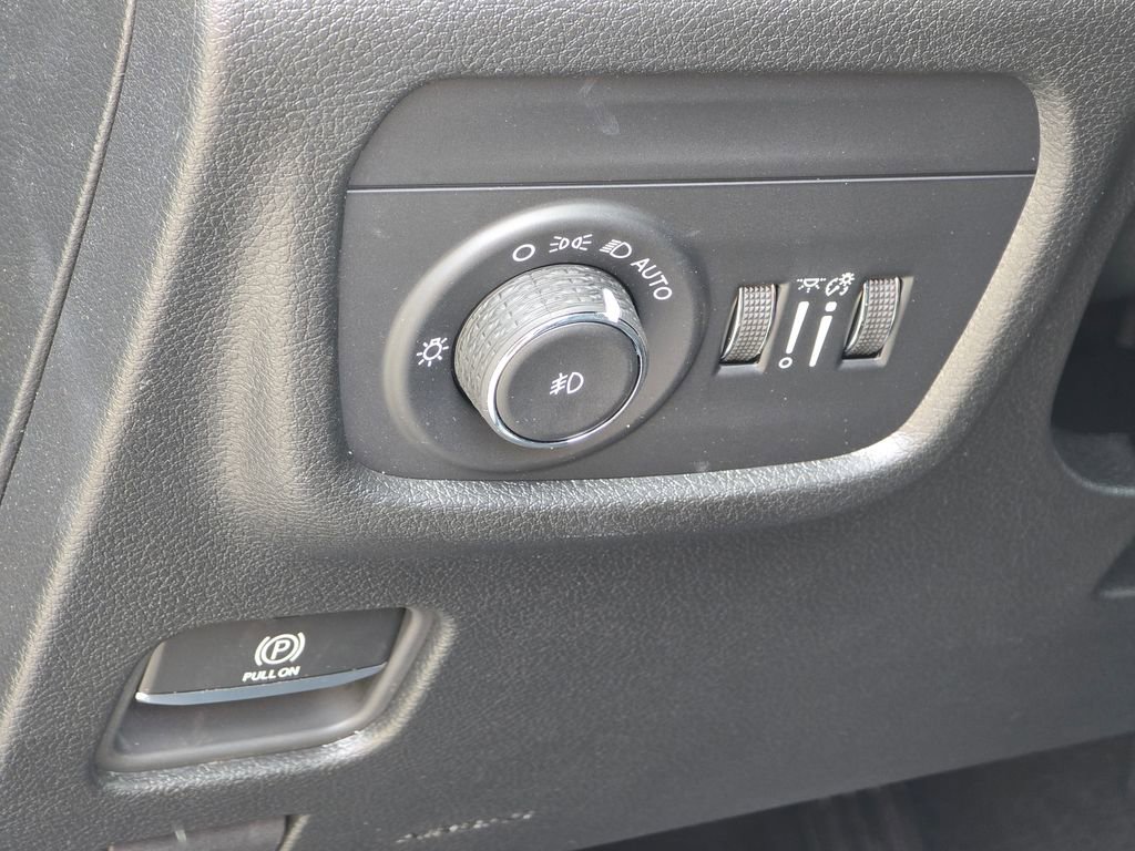 New 2026 Jeep Grand Cherokee L Limited AWD/4WD image 32