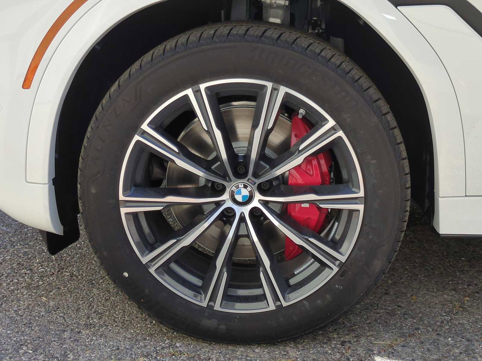 New 2026 BMW X6 xDrive40i image 14