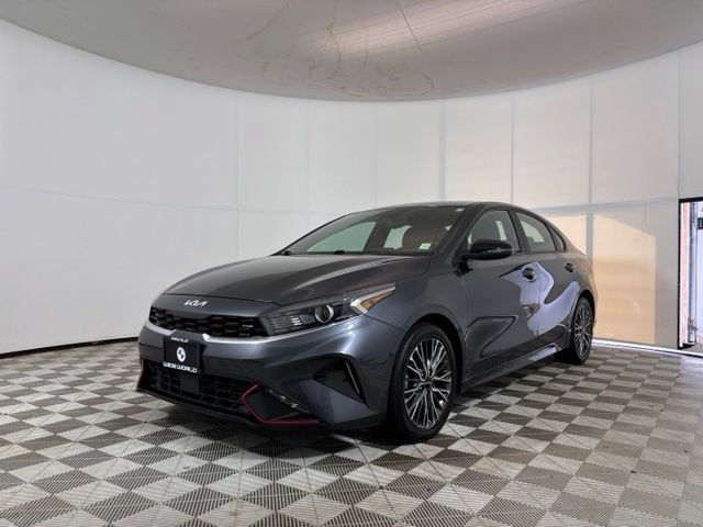 Used 2022 Kia Forte GT-Line w/ GT-Line Technology Package FWD image 3