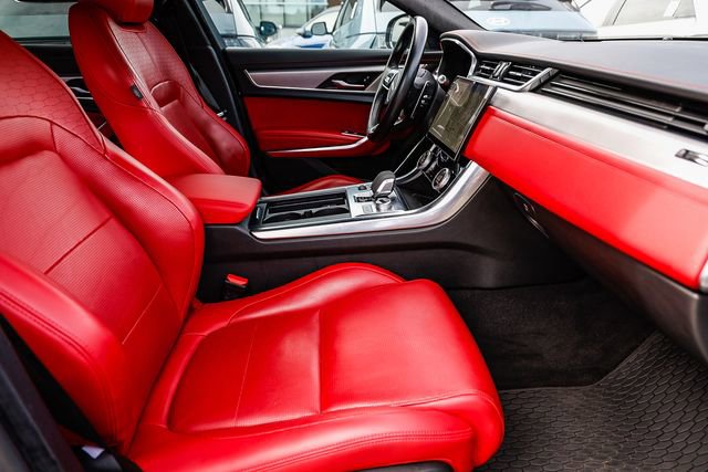 Used 2021 Jaguar XF R-Dynamic SE image 20