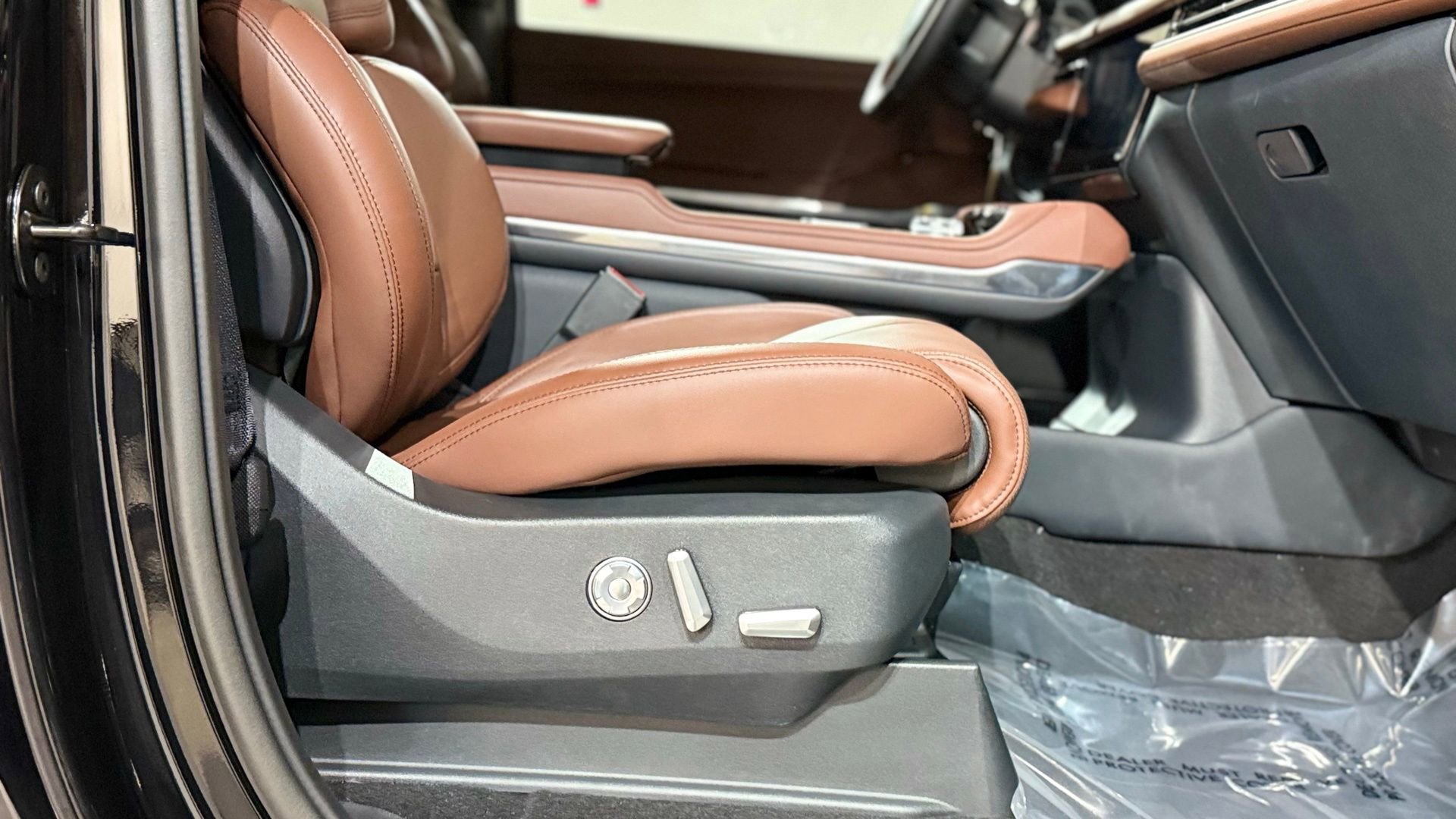 New 2026 Lincoln Navigator L Reserve image 61