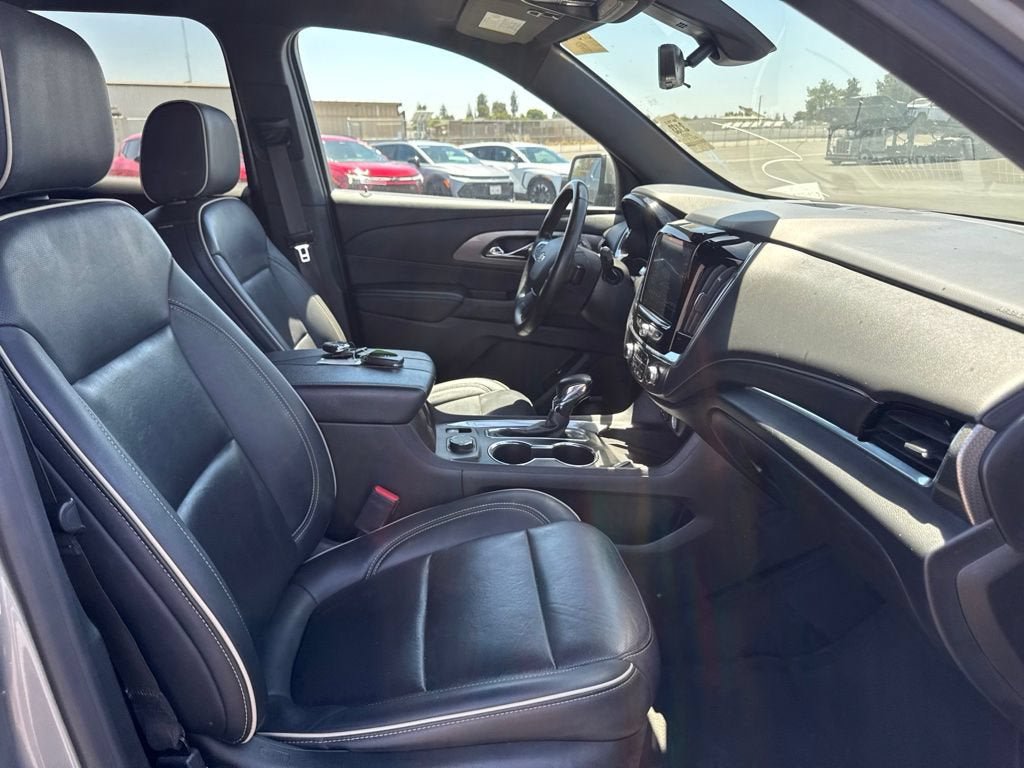 Used 2023 Chevrolet Traverse Premier AWD/4WD image 8