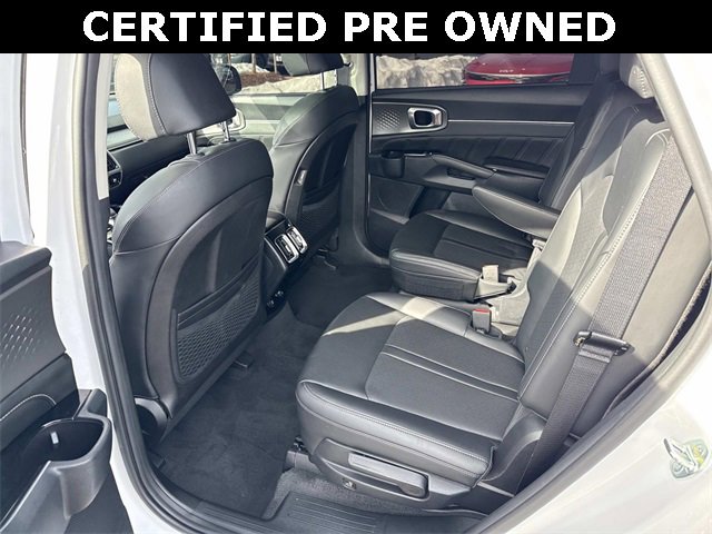 Certified 2023 Kia Sorento SX image 17