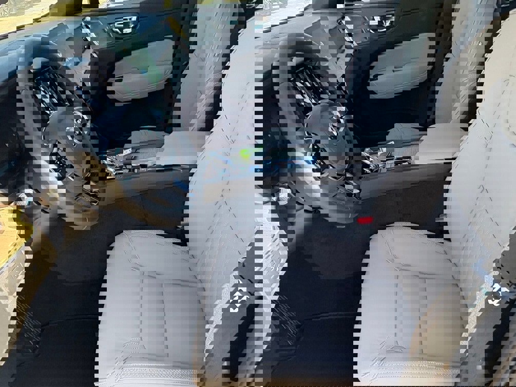 New 2026 Volvo XC60 B5 Plus w/ Protection Package Premier image 16