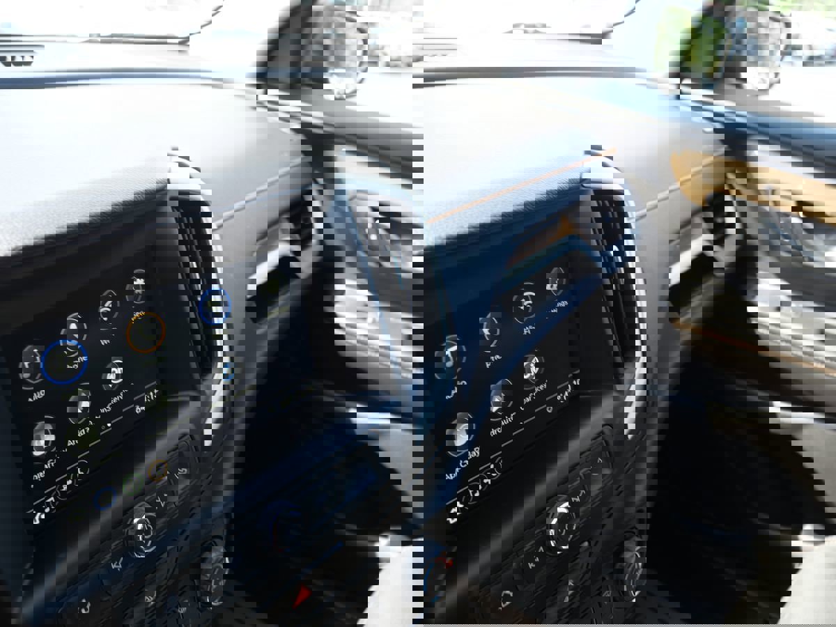 Used 2019 GMC Terrain SLE image 14