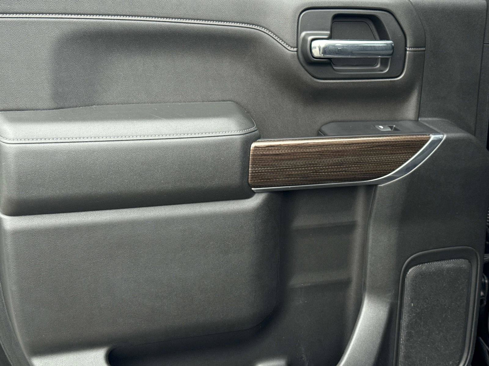 Used 2019 Chevrolet Silverado 1500 RST image 12