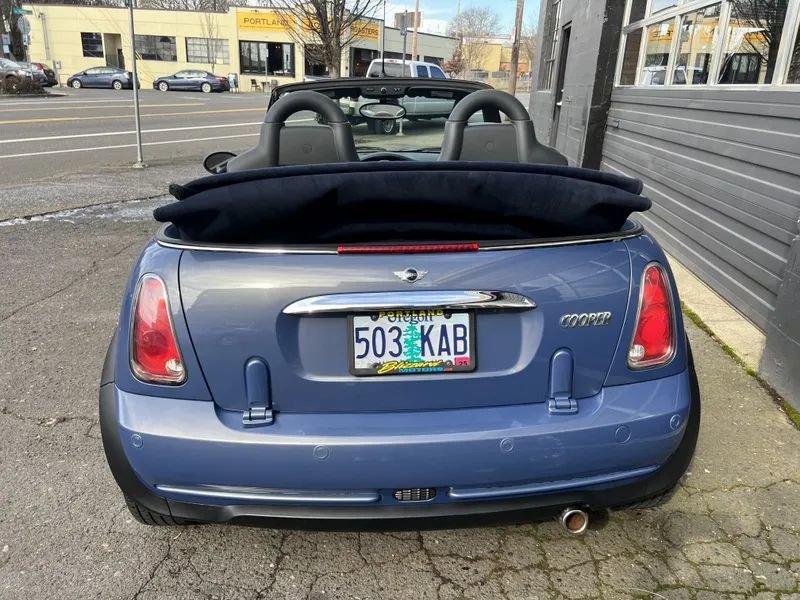 Used 2005 MINI Cooper Convertible image 4