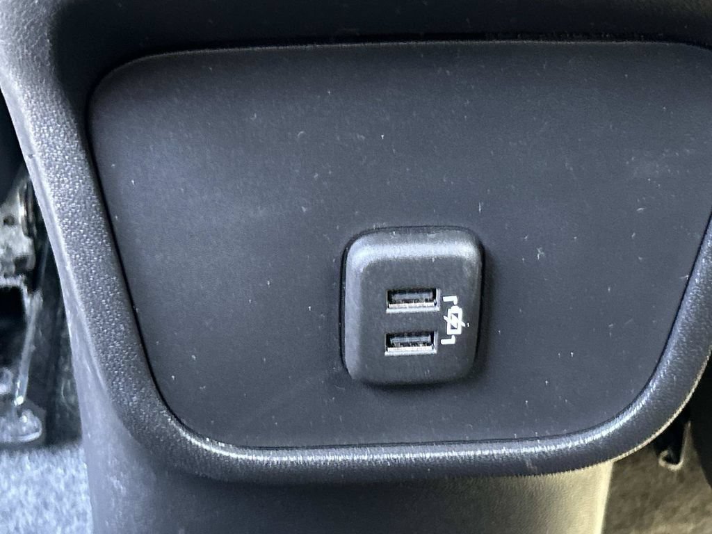 Used 2024 GMC Terrain SLE FWD image 22