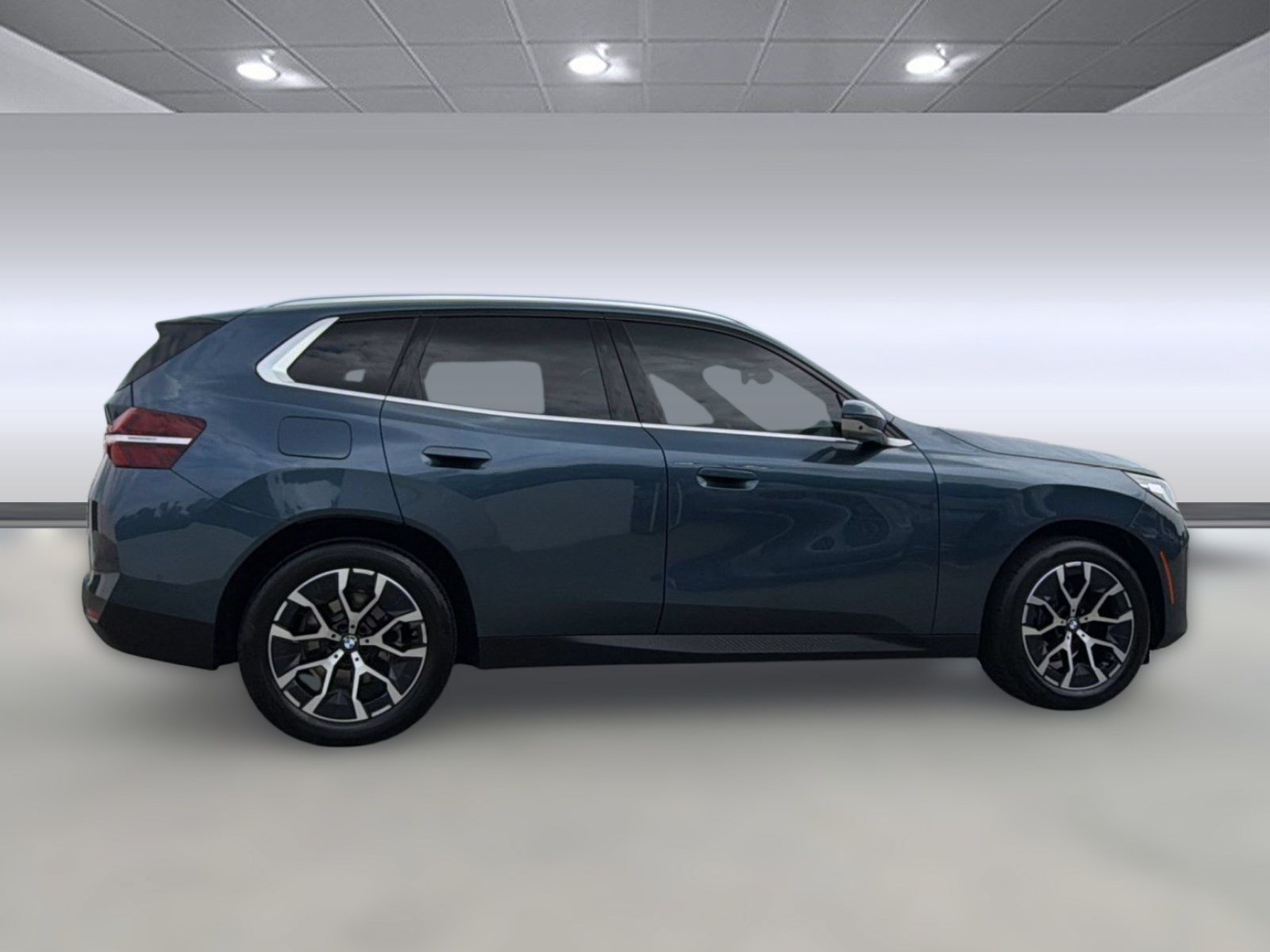 Certified 2025 BMW X3 xDrive30i w/ Premium Package AWD/4WD image 7