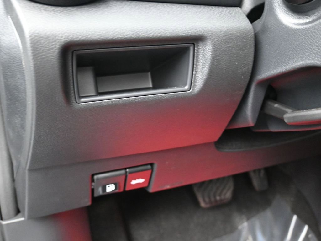 New 2025 Nissan Versa SR w/ Trunk Package FWD image 12