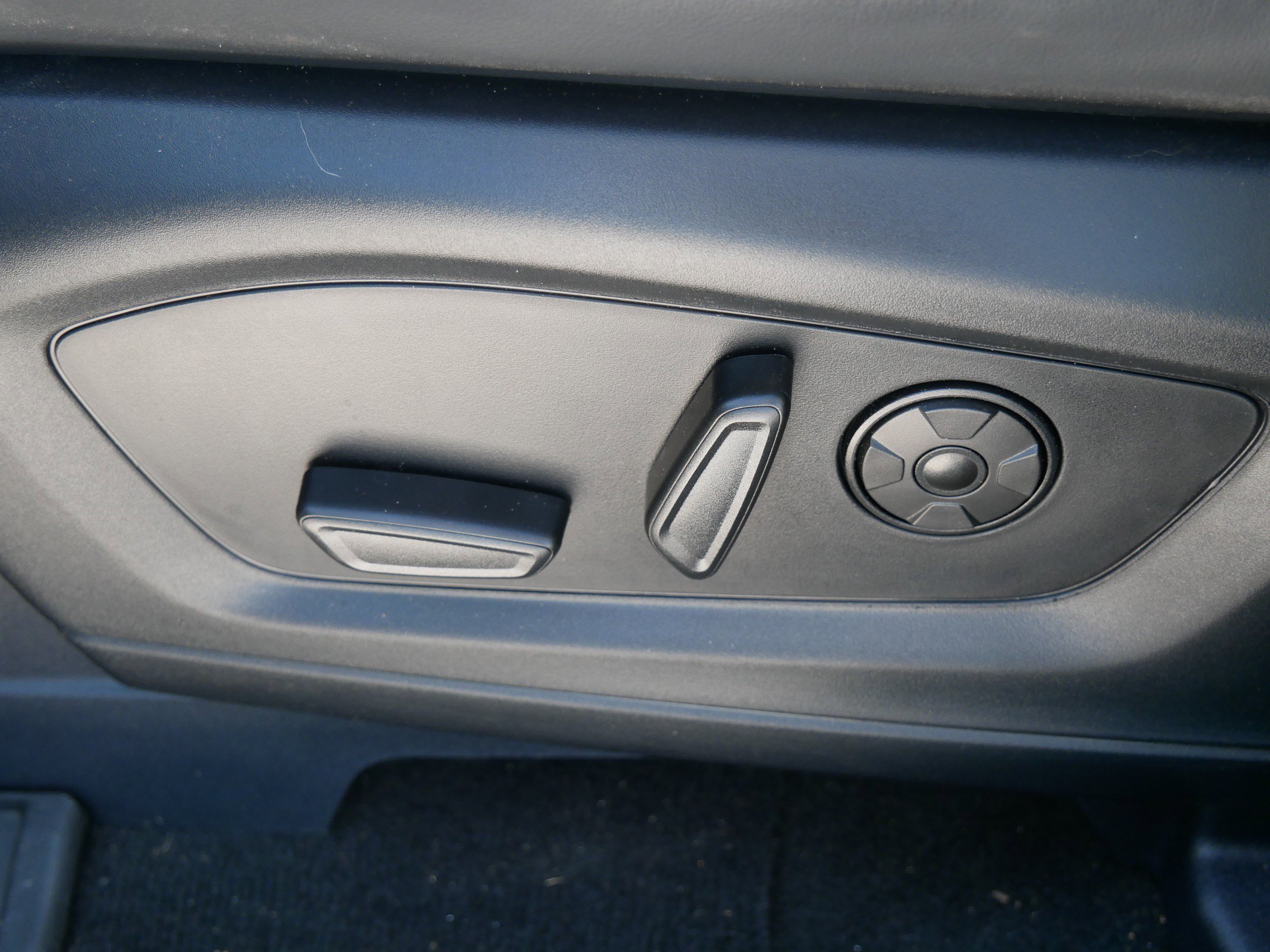 Used 2026 Ford Explorer ST w/ Sun And Sound Package image 10