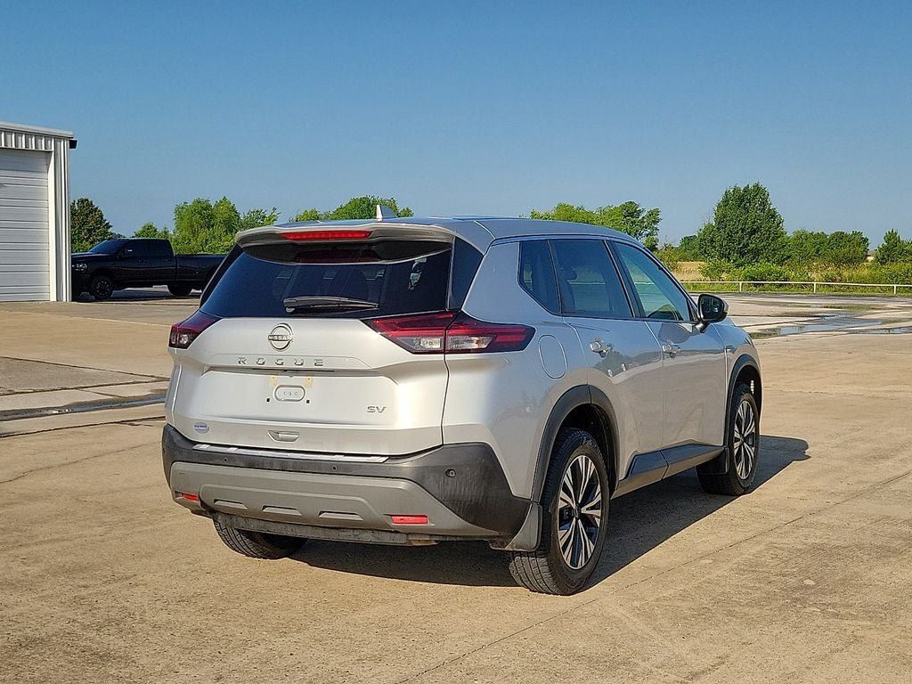 Used 2022 Nissan Rogue SV FWD image 5