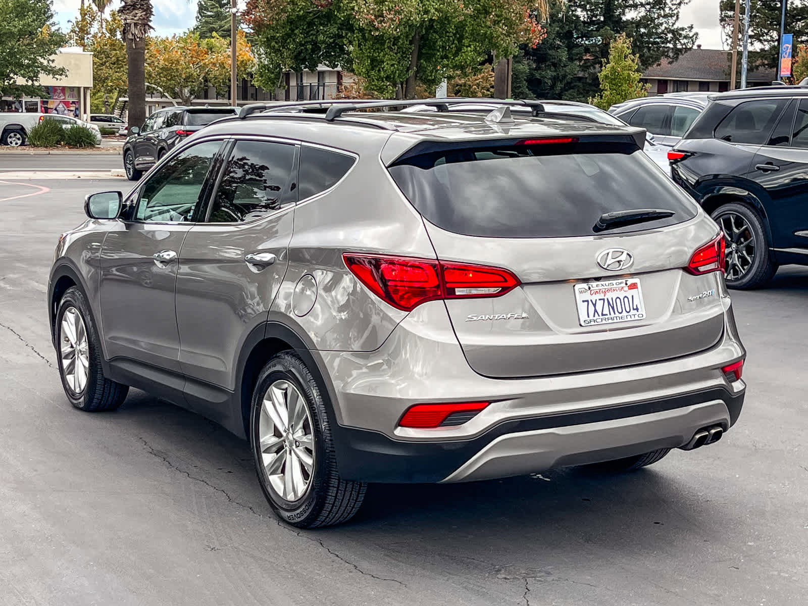 Used 2017 Hyundai Santa Fe Sport 2.0T image 2