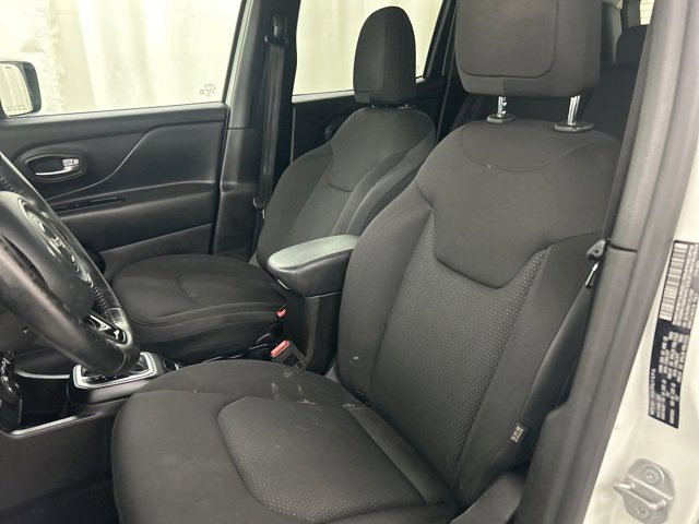 Used 2020 Jeep Renegade Altitude image 9