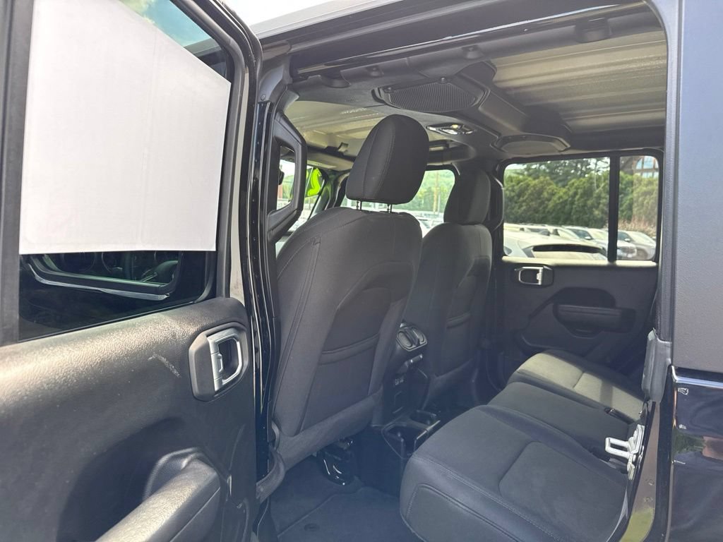 Used 2022 Jeep Gladiator Sport AWD/4WD image 17