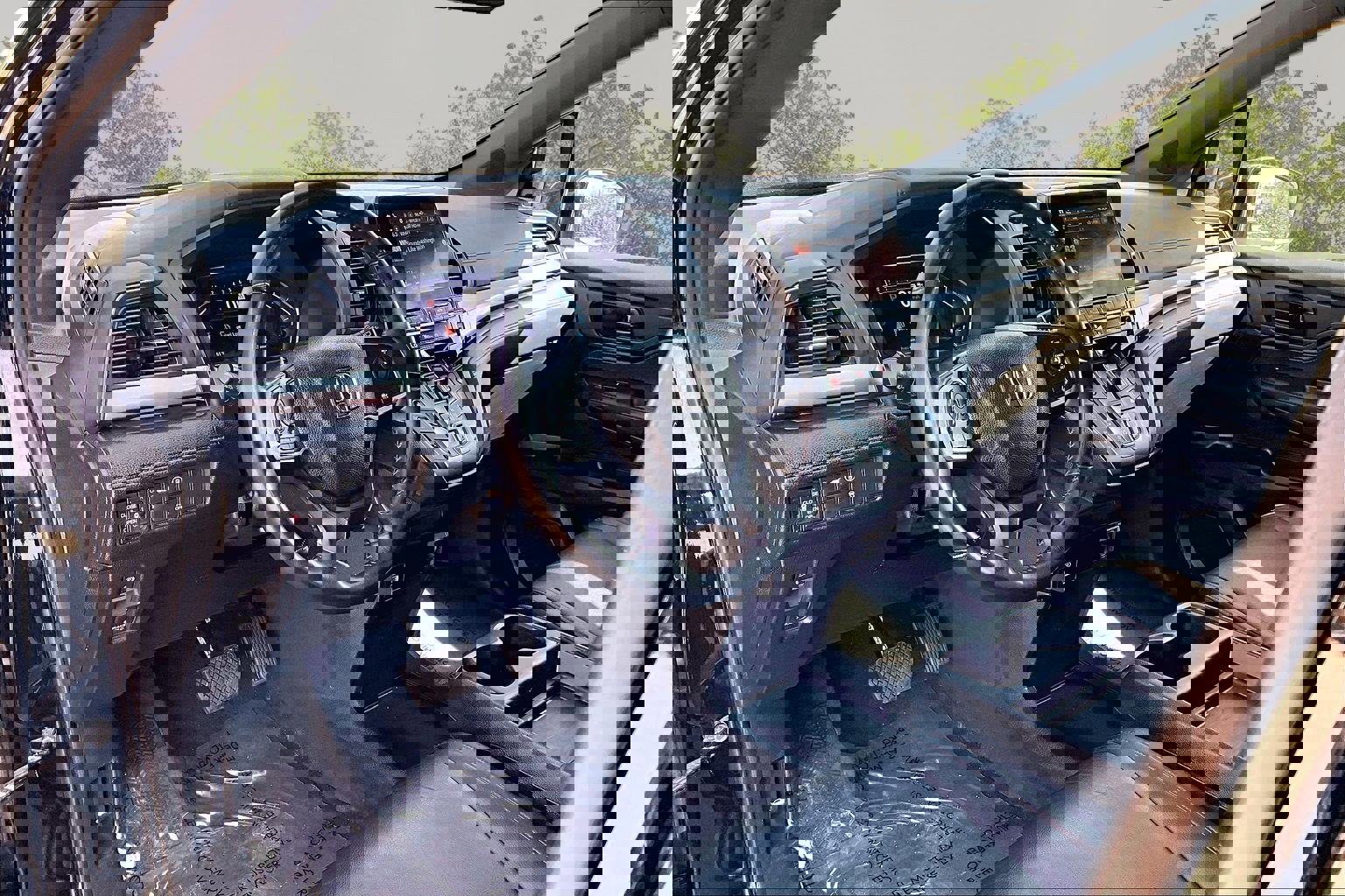 Used 2023 Honda Odyssey Sport image 14