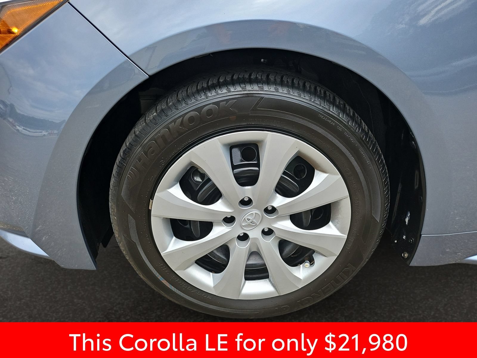 Used 2023 Toyota Corolla LE FWD image 40
