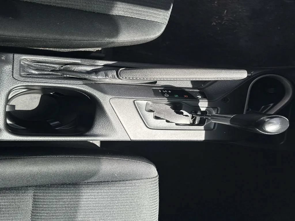Used 2017 Toyota RAV4 LE FWD image 23
