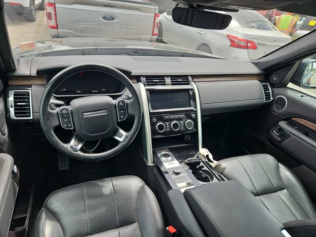 Used 2018 Land Rover Discovery HSE AWD/4WD image 8