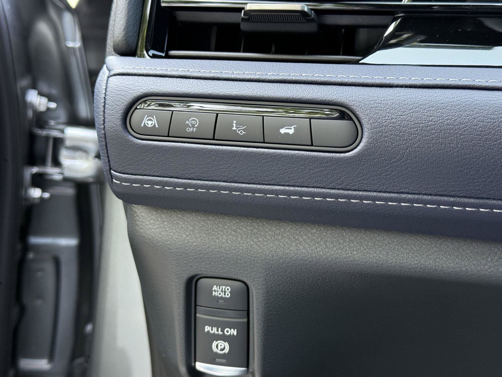 New 2026 INFINITI QX80 4WD w/ Sport Exterior Package image 16