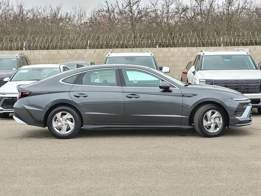 New 2026 Hyundai Sonata SE image 3