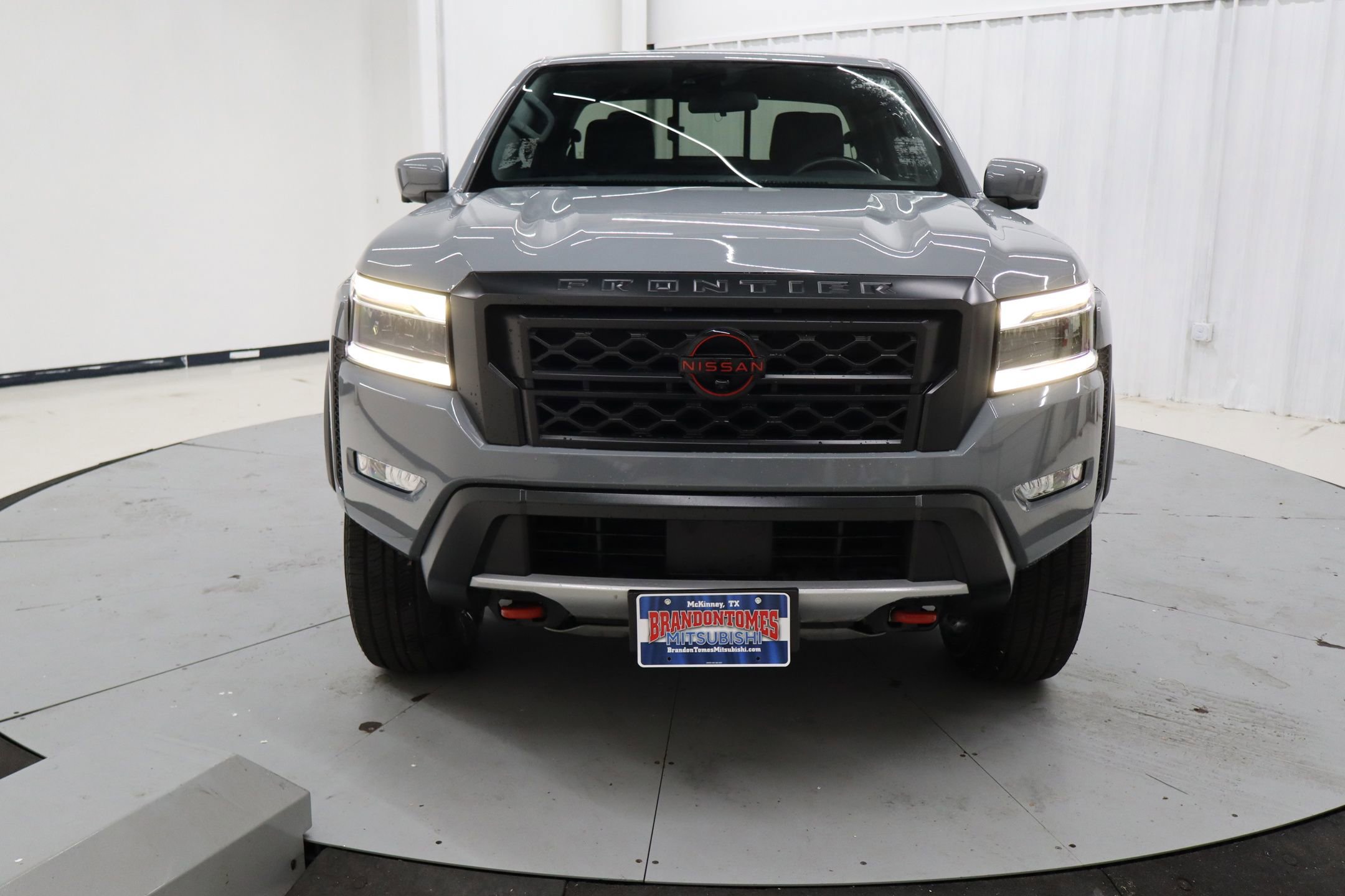 Used 2023 Nissan Frontier PRO-4X w/ Pro Convenience Package image 6