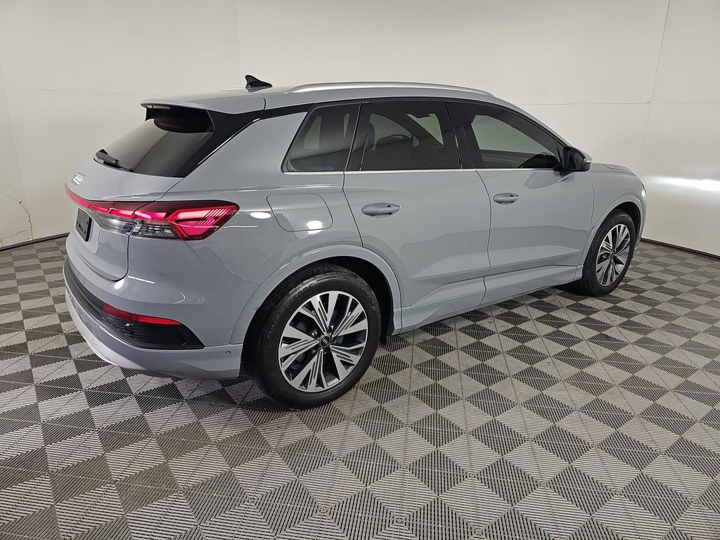Used 2022 Audi Q4 e-tron Premium Plus image 4