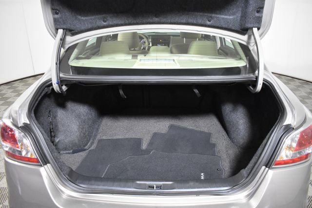 Used 2015 Nissan Altima 2.5 SV w/ Convenience Package FWD image 29