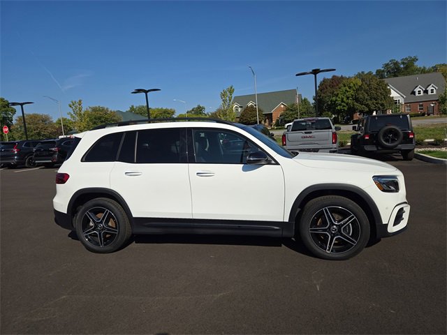 New 2024 Mercedes-Benz GLB 250 4MATIC image 2