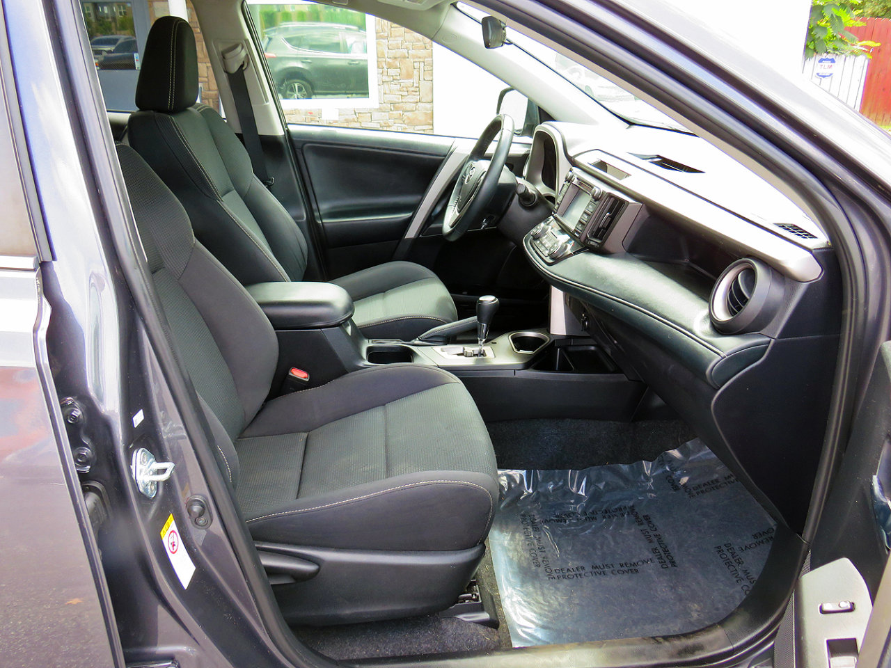 Used 2018 Toyota RAV4 XLE image 20