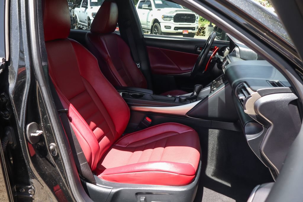 Used 2019 Lexus IS 300 F Sport w/ F Sport Package RWD image 41
