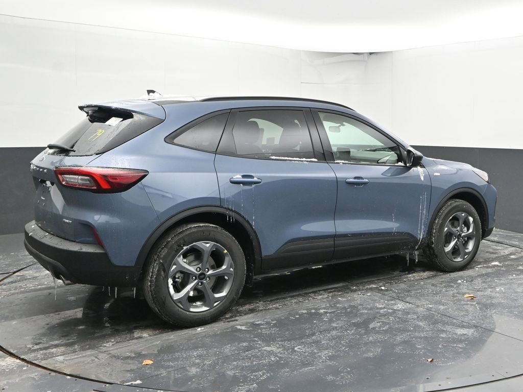 New 2026 Ford Escape ST-Line w/ Cold Weather Package image 10