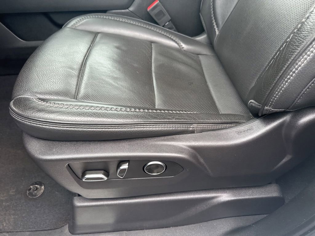 Used 2024 GMC Sierra 3500 Denali w/ Denali Reserve Package image 20