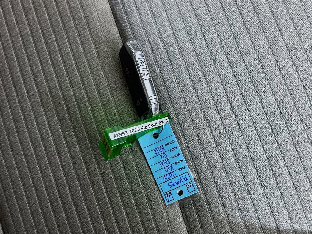 Used 2025 Kia Soul EX image 35