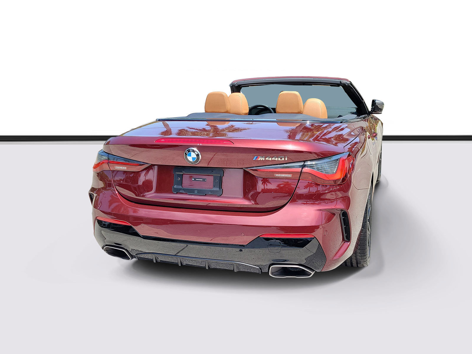 Used 2024 BMW M440i Convertible w/ Parking Assistance Package RWD image 4
