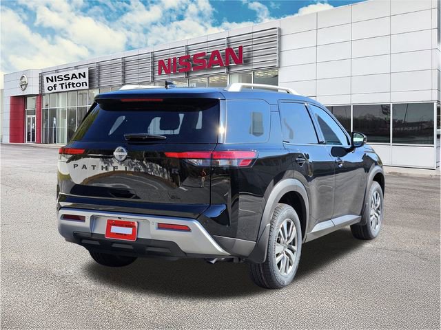 New 2025 Nissan Pathfinder SL w/ Black Appearance Package image 7