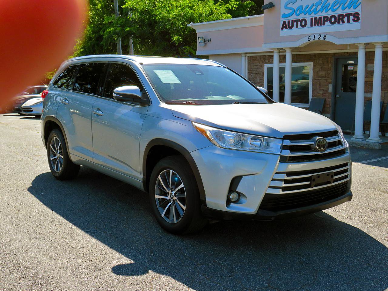 Used 2018 Toyota Highlander XLE FWD image 5