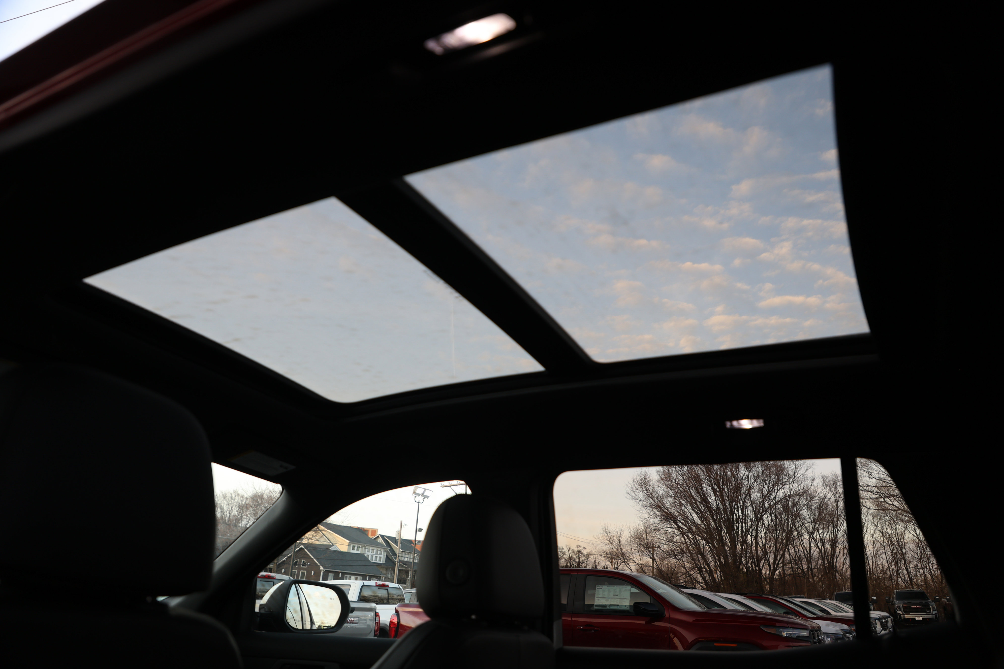 New 2026 GMC Terrain Elevation w/ Elevation Premium Package image 38