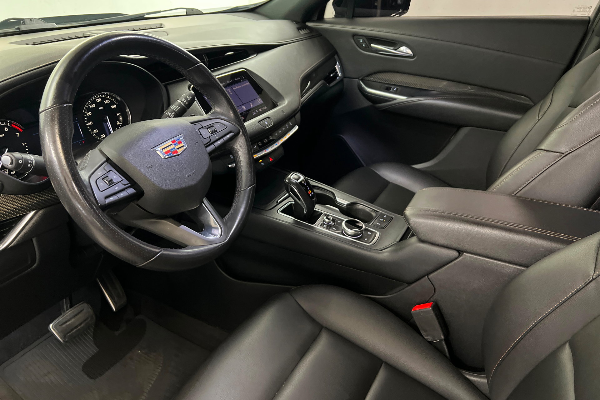 Used 2019 Cadillac XT4 Sport FWD image 17