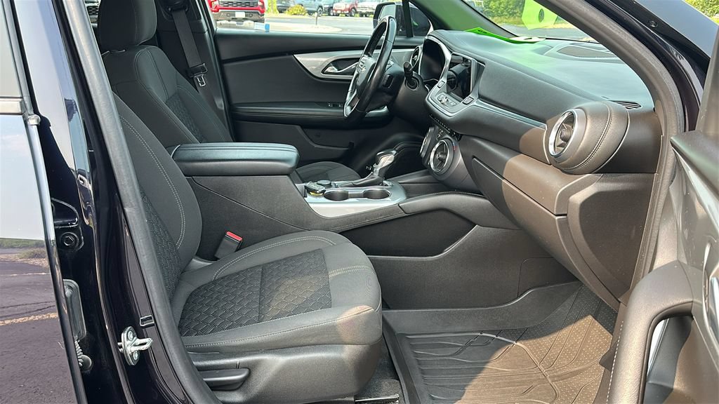 Used 2020 Chevrolet Blazer LT AWD/4WD image 29