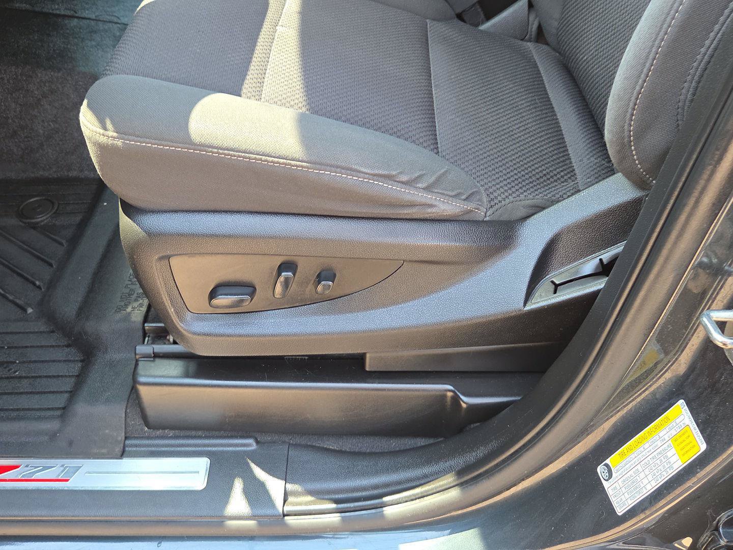 Used 2019 Chevrolet Silverado 1500 LT w/ All Star Edition AWD/4WD image 14