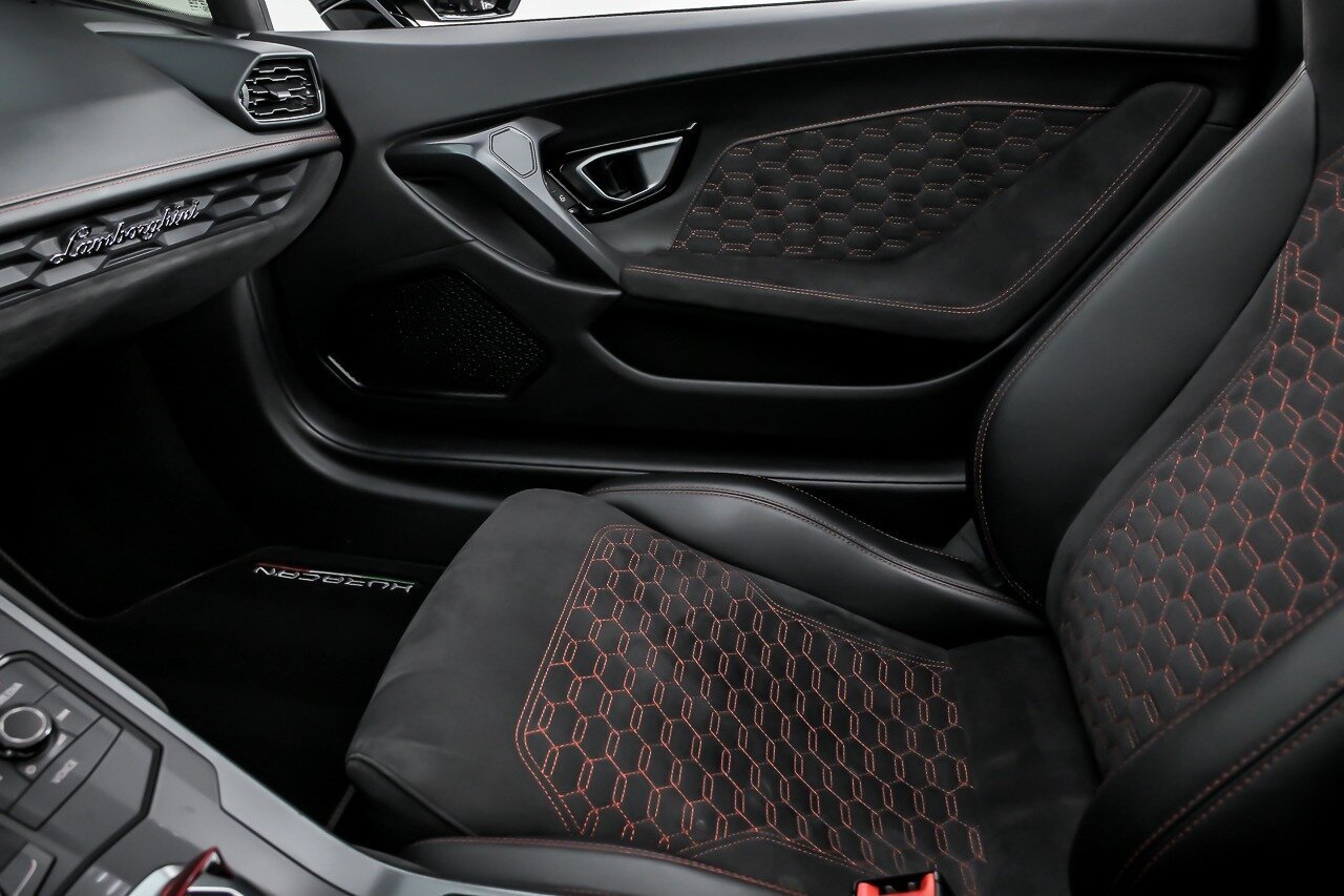 Used 2018 Lamborghini Huracan LP 580-2 RWD image 29