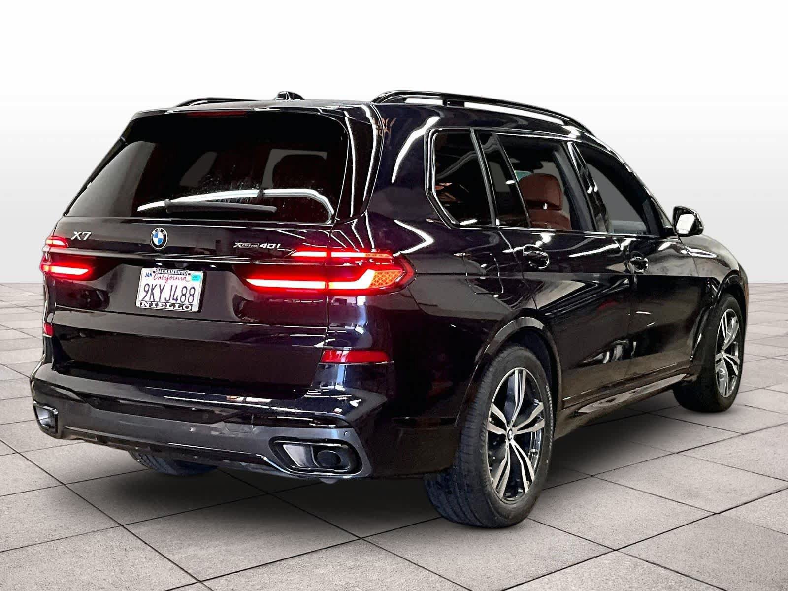 Used 2024 BMW X7 xDrive40i w/ M Sport Package AWD/4WD image 16