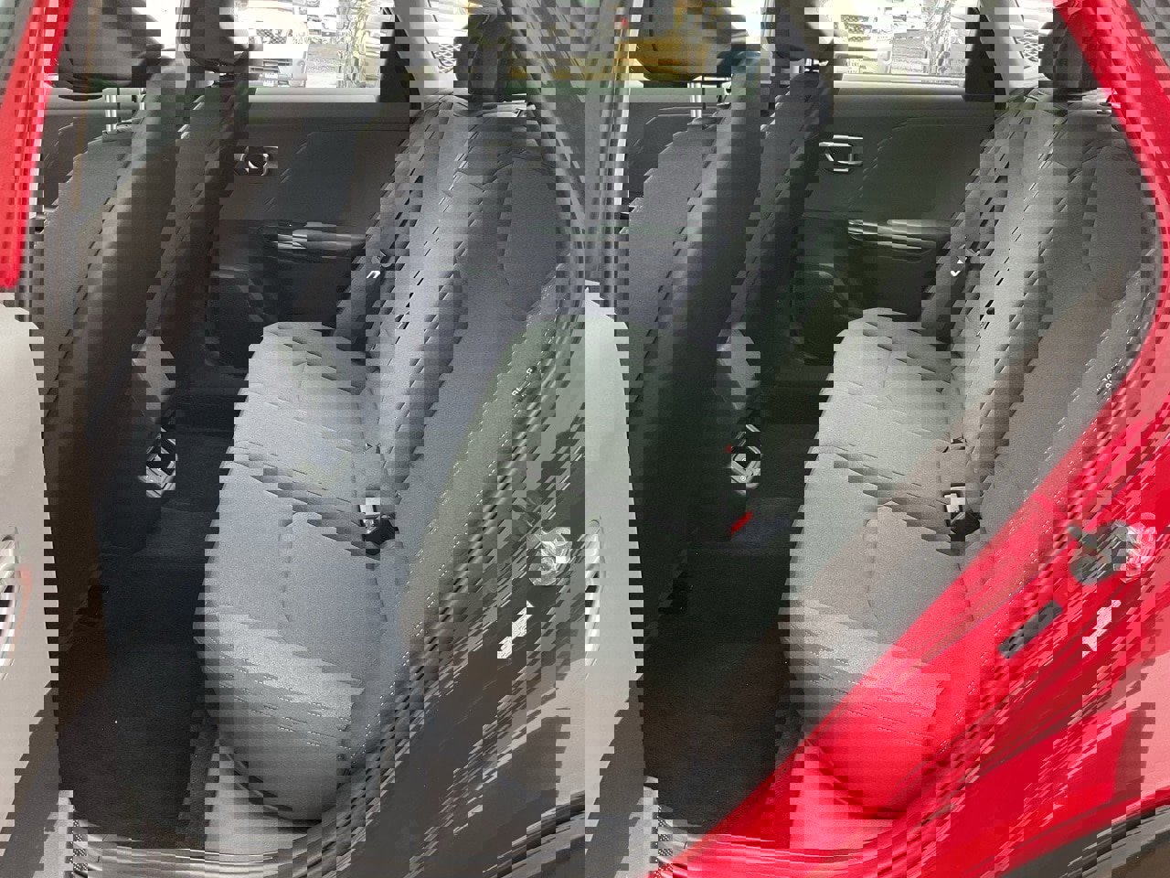 Used 2025 Kia K4 LXS image 15